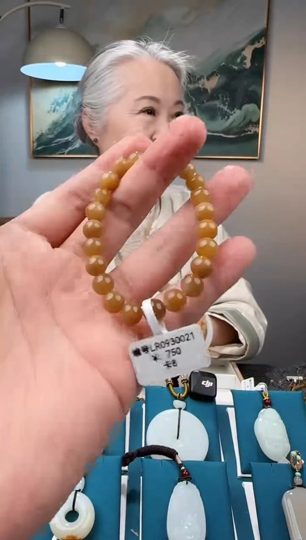 未镶嵌手串和田玉手串LR8