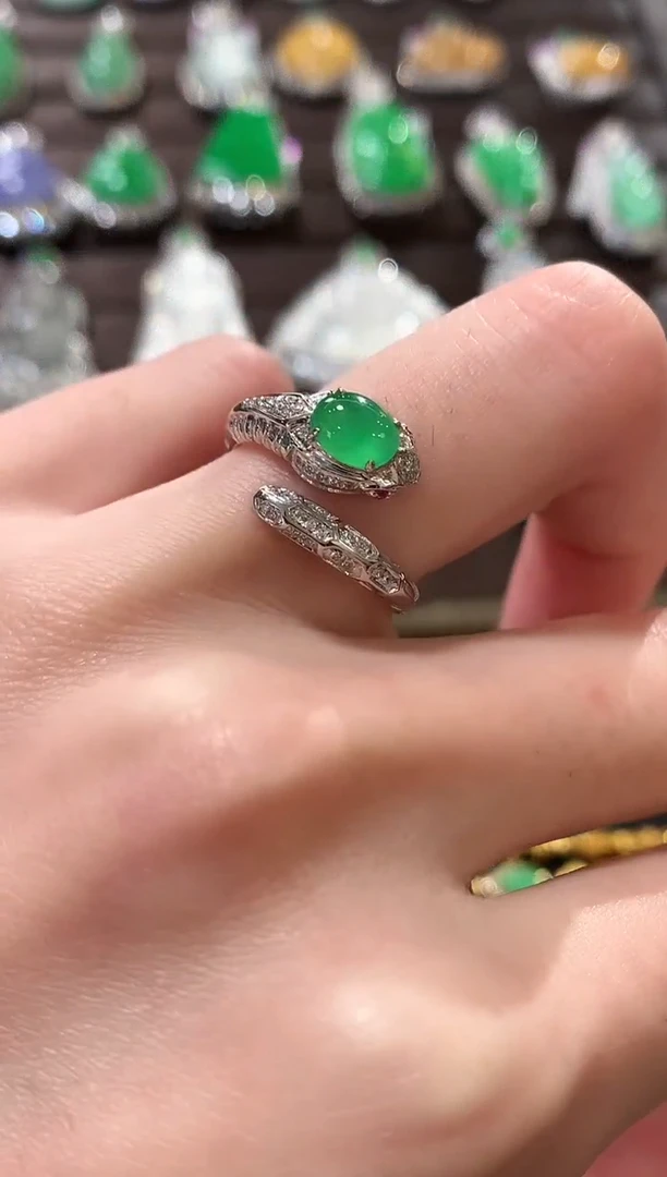 18K金镶嵌戒指翡翠c45