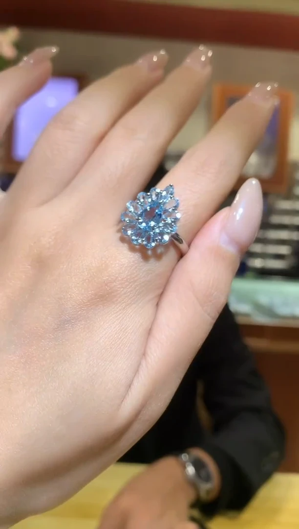 银S925镶嵌戒指海蓝宝石【宝石世家严选】