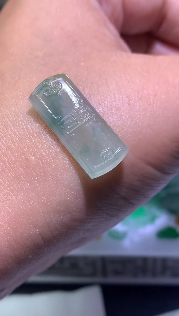 未镶嵌定制翡翠毛货