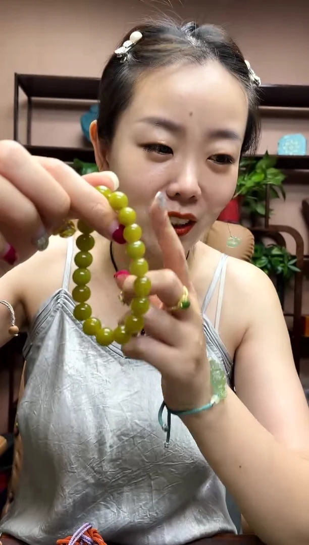 岫玉未镶嵌手串多样性发货发其中之一