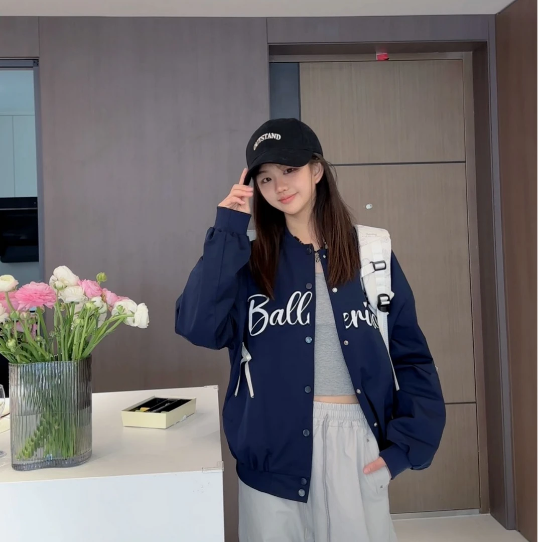 跳跳鱼童装 2025纯色绣花蝴蝶结时尚宽松百搭棒球服外套279024