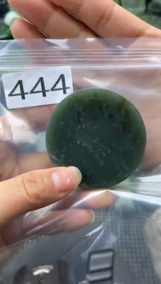 未镶嵌和田玉珠宝半成品镯芯