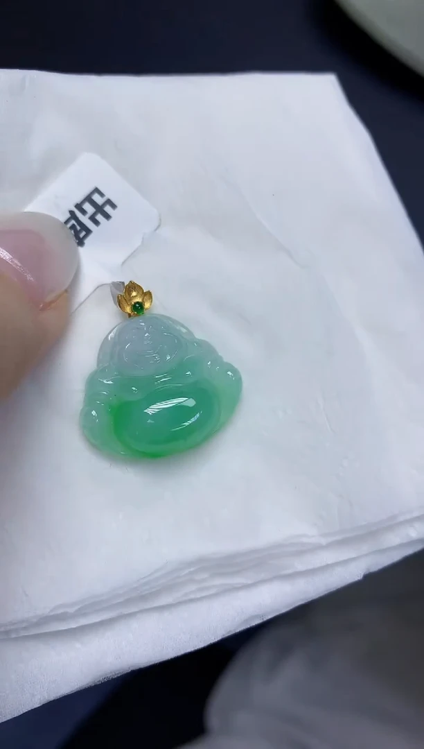 翡翠18K金镶嵌颈饰天然缅甸翡翠A货