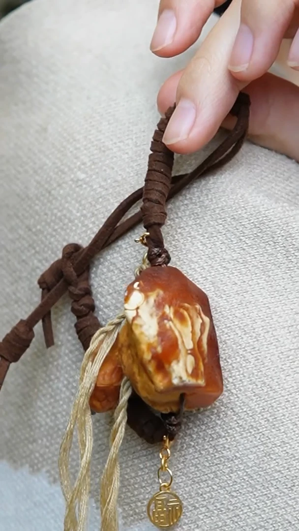 【闪购商品】琥珀裸石未镶嵌原石