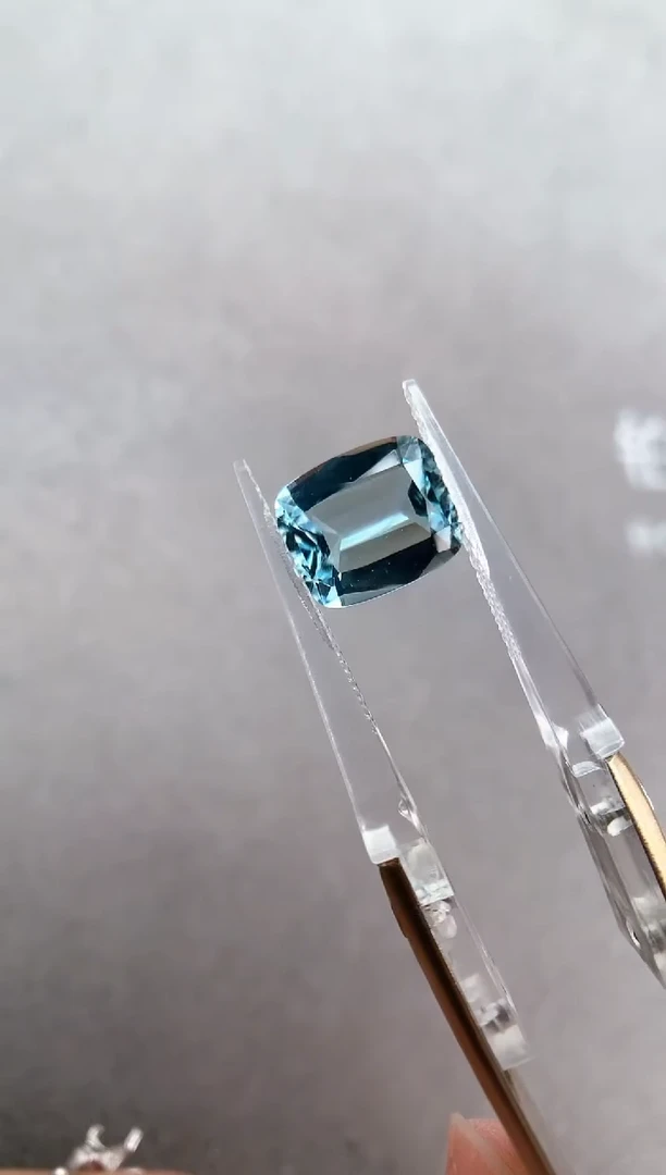 定制海蓝宝石裸石未镶嵌3.02ct 圣玛