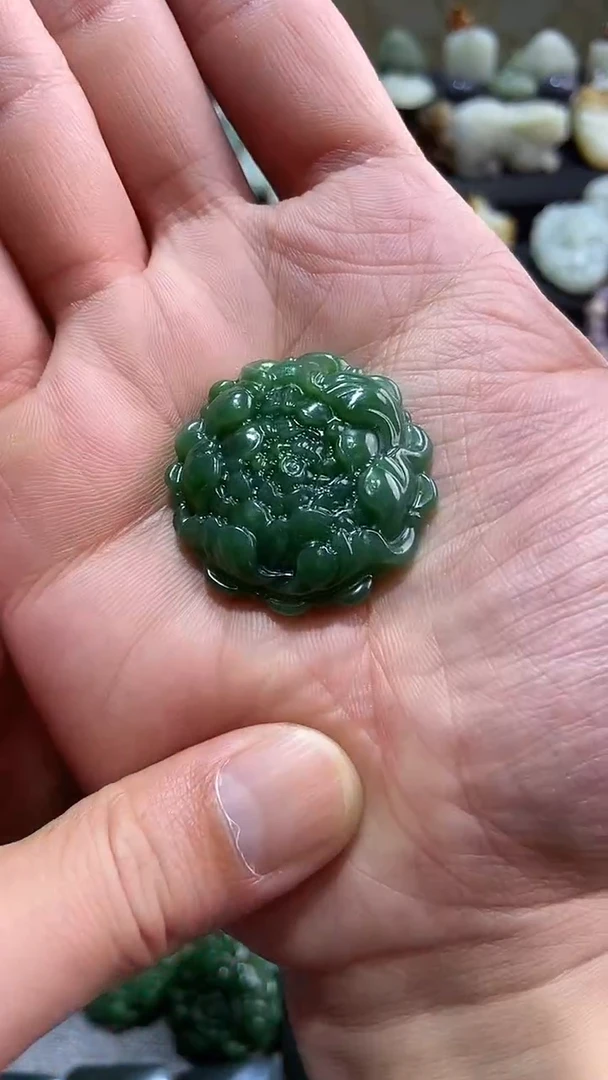 吊坠(不含链)未镶嵌和田玉秦*一和田玉碧玉花花吊坠