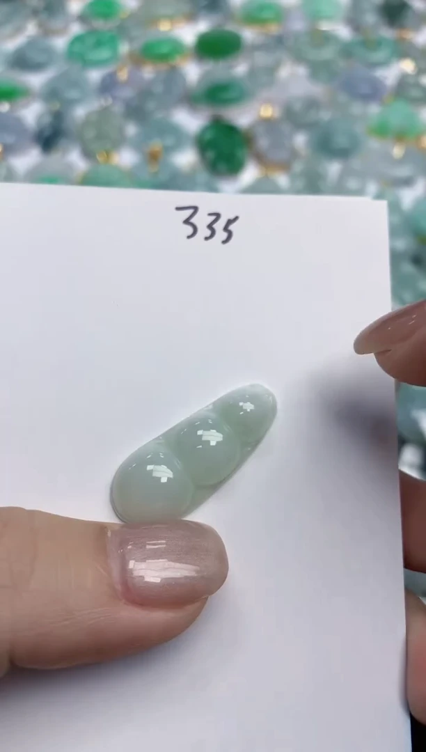 【闪购商品】翡翠颈饰未镶嵌天然缅甸翡翠A货