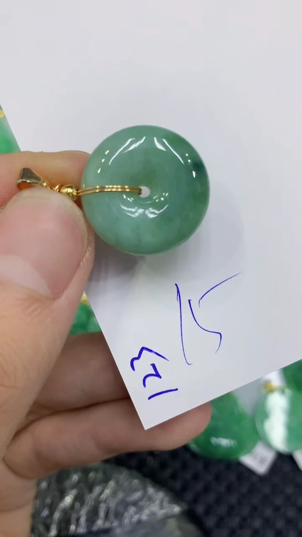 颈饰未镶嵌翡翠缅甸A货翡翠