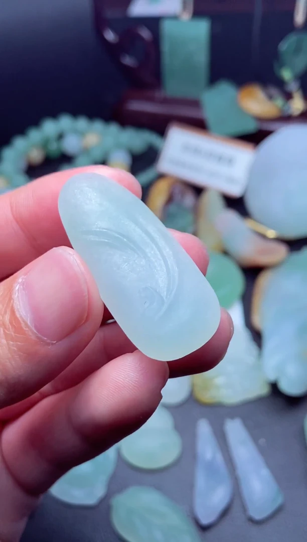 未镶嵌定制翡翠a货翡翠