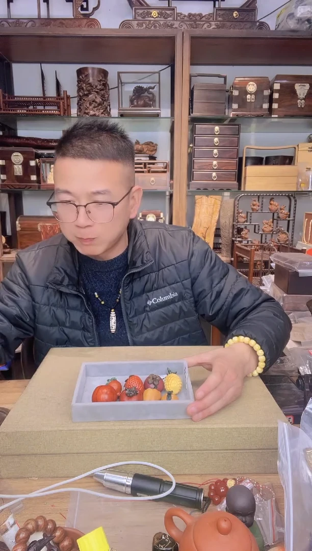 【闪购商品】乌木类书架818水果8件套