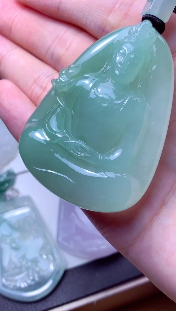 颈饰未镶嵌翡翠天然A货翡翠