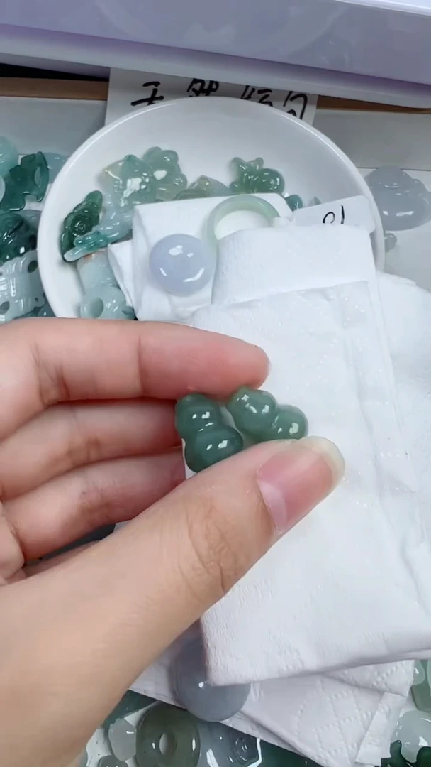 散珠翡翠135号链接，A货翡翠