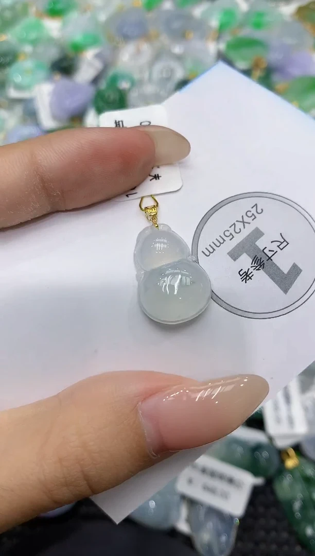 颈饰18K金镶嵌翡翠111111111111