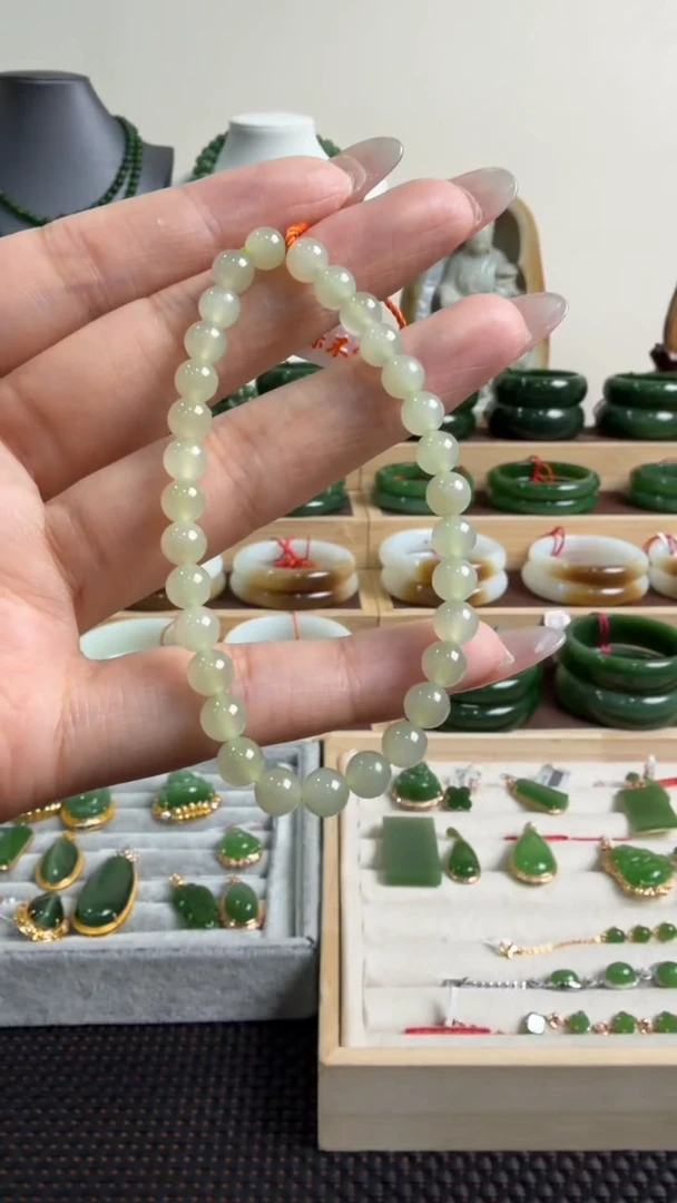 颈饰未镶嵌和田玉手串