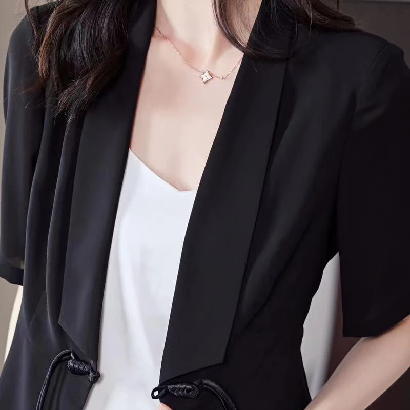 610新中式国风盘扣大码气质短款时尚休闲百搭夏季黑色薄款外套