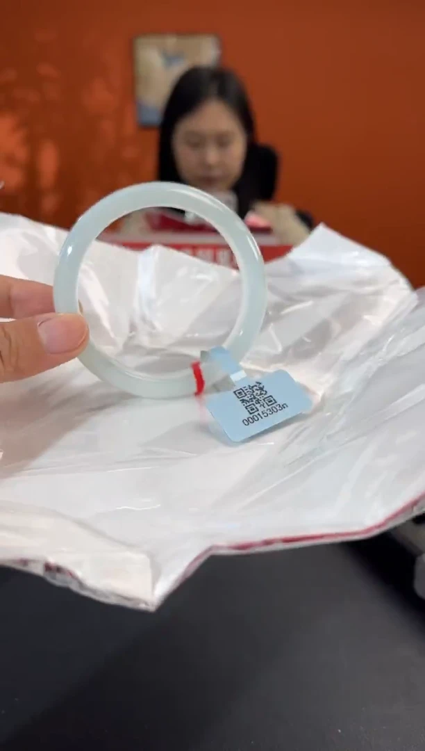 未镶嵌手镯翡翠12     54.7