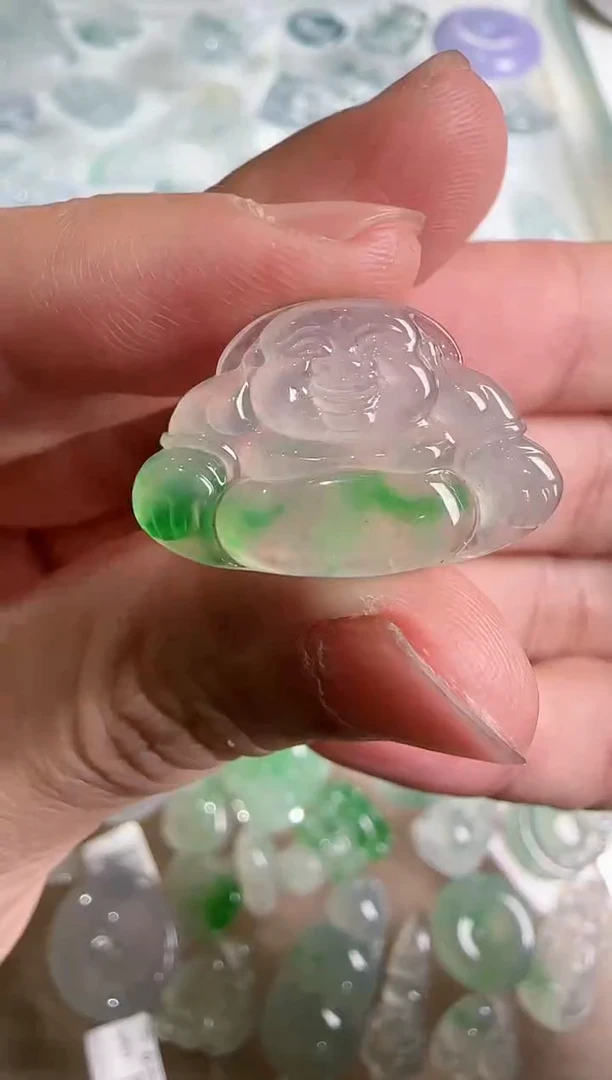 【闪购商品】翡翠吊坠(不含链)未镶嵌··