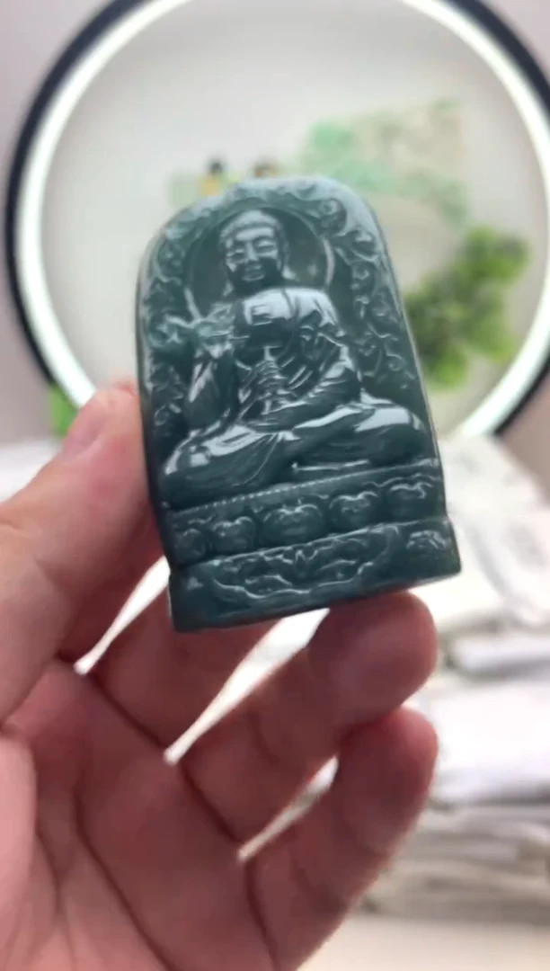 颈饰未镶嵌翡翠阿弥陀佛