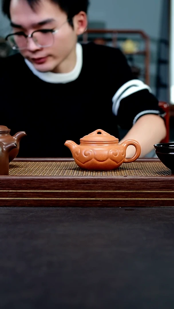 茶壶紫砂    ZQ       金降坡     仿古      230cc     全手工