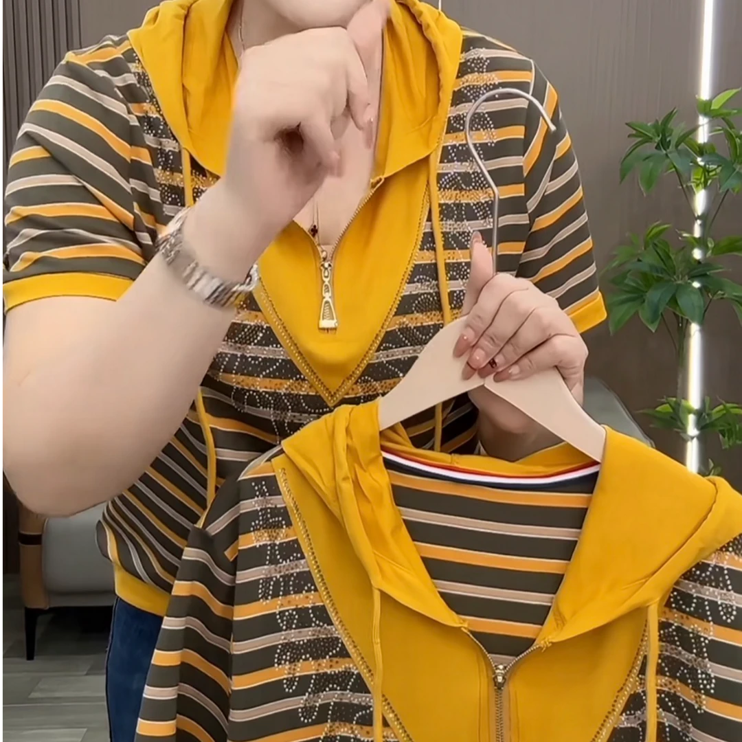 新款休闲连帽简约洋气百搭条纹短袖衫