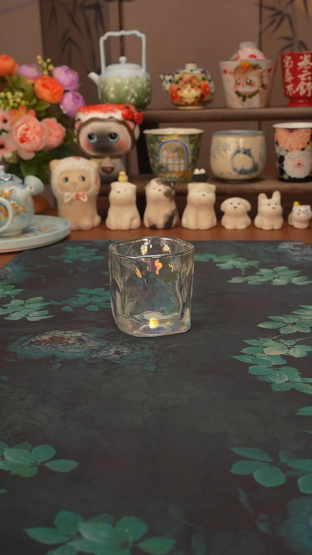 【落单】透明琉璃手握杯