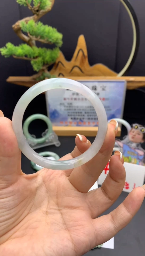翡翠手镯未镶嵌53.8