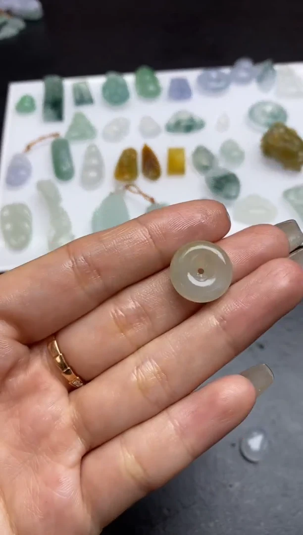【闪购商品】定制翡翠未镶嵌翡翠毛货~