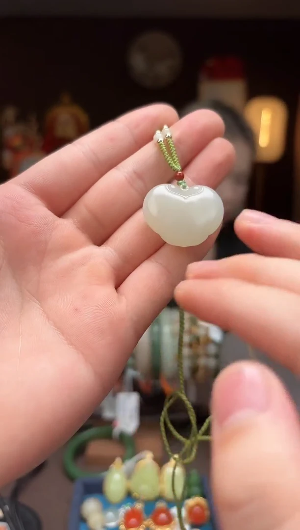 【闪购商品】和田玉AS101宝宝锁未镶嵌-