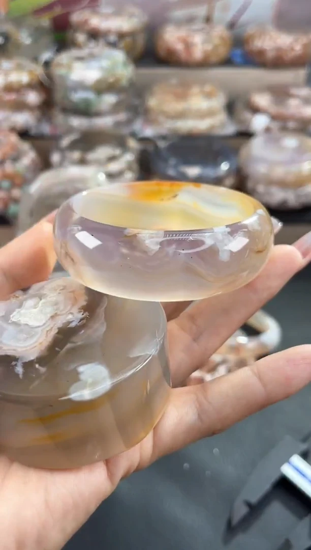 未镶嵌手镯石英质玉58