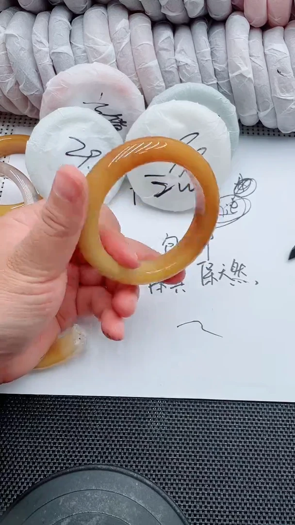 未镶嵌手镯石英质玉90-58-59