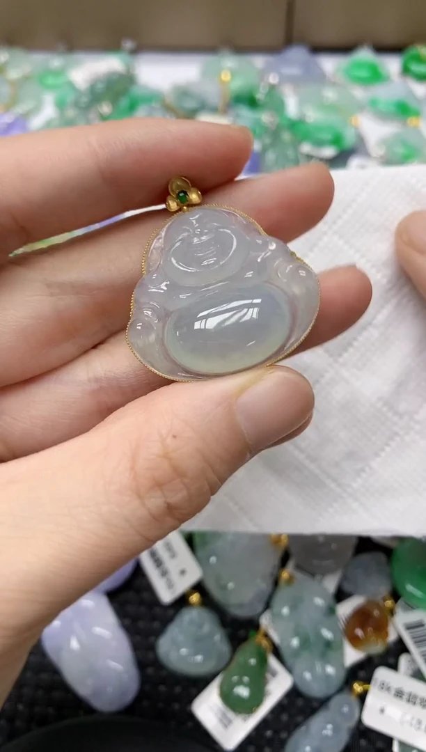 翡翠18K金镶嵌颈饰111111111