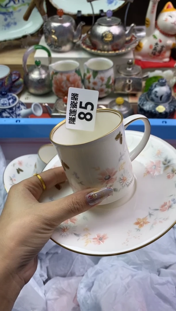 【闪购商品】瓷片隆莲瓷器欢迎大家