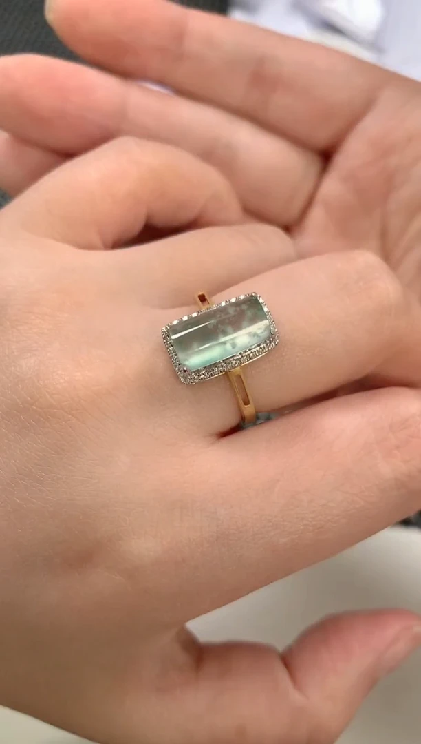 翡翠戒指18K金镶嵌64