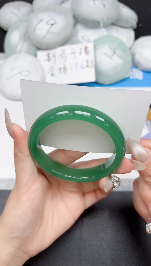 未镶嵌手镯石英质玉315-64