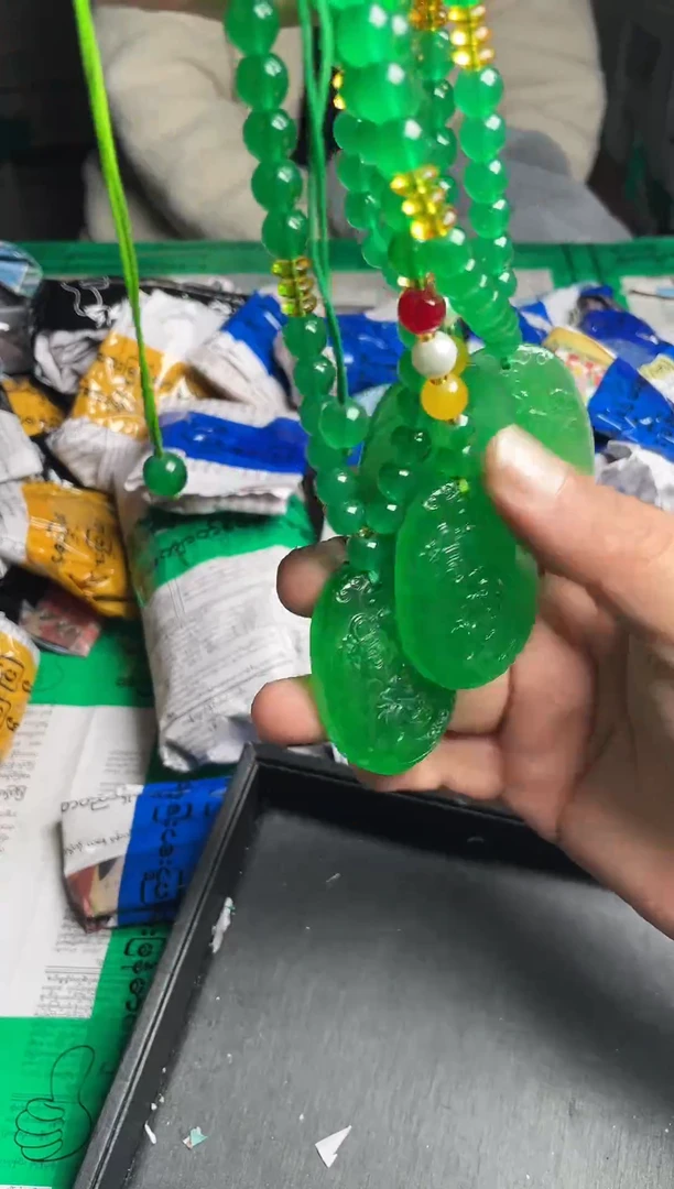 强子收货时尚吊坠A-41