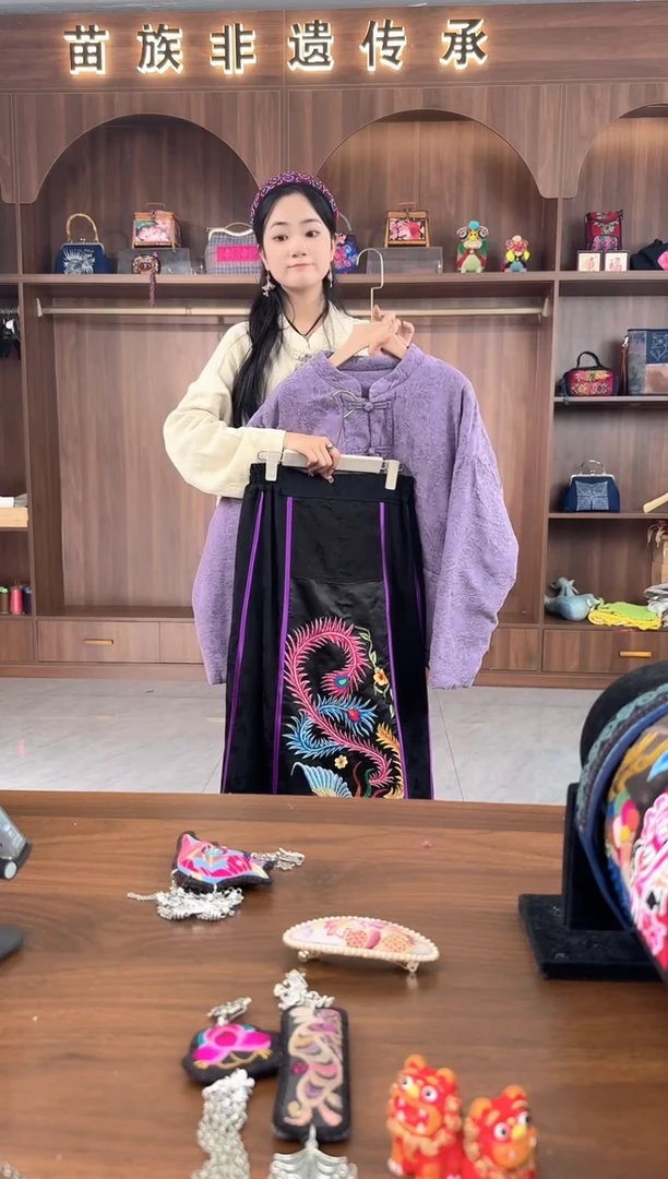织绣扶光苗绣传承L13