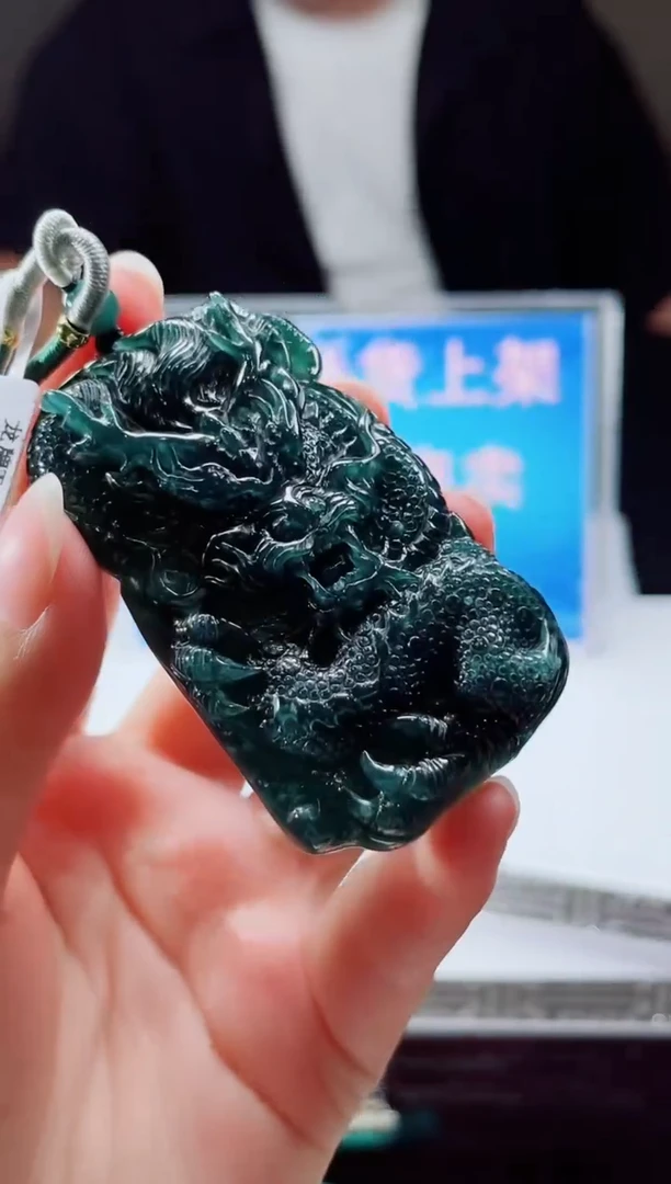 颈饰未镶嵌翡翠翡翠多样性发其一