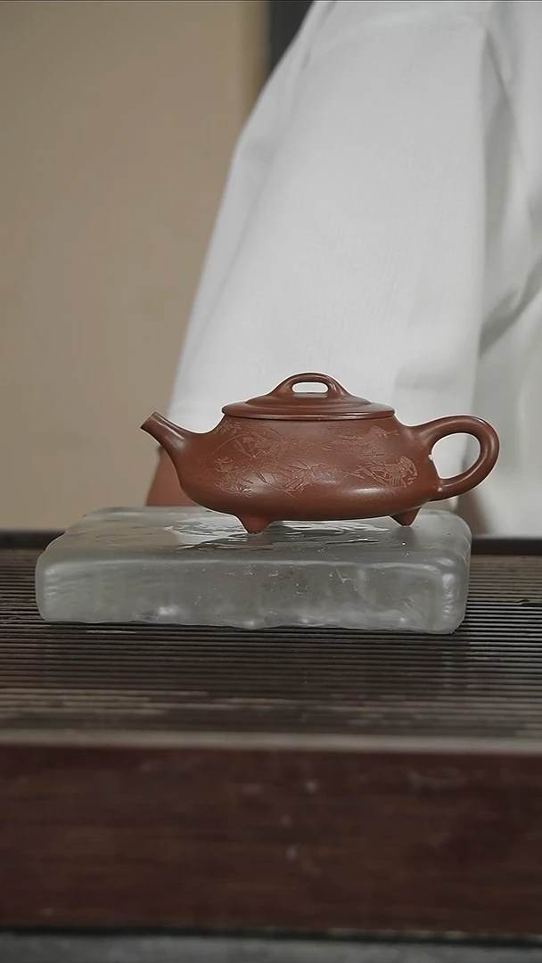 茶壶紫砂高工180CC带证195号