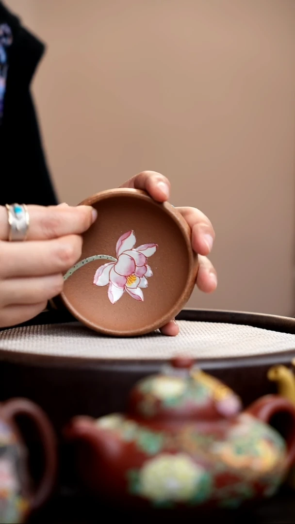 茶壶紫砂老段泥普洱杯内荷花