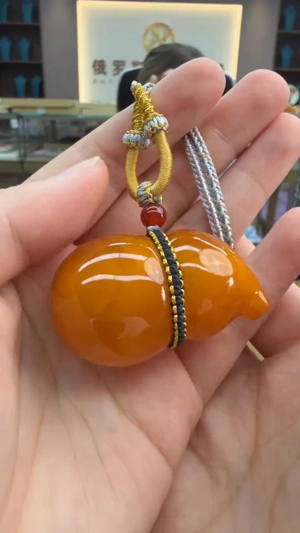 琥珀颈饰未镶嵌319秒拍号 假一罚三