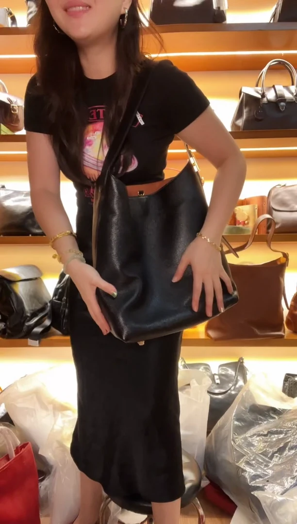水牛皮（革） 高端订制时尚百搭女士手提 腋下斜跨包包