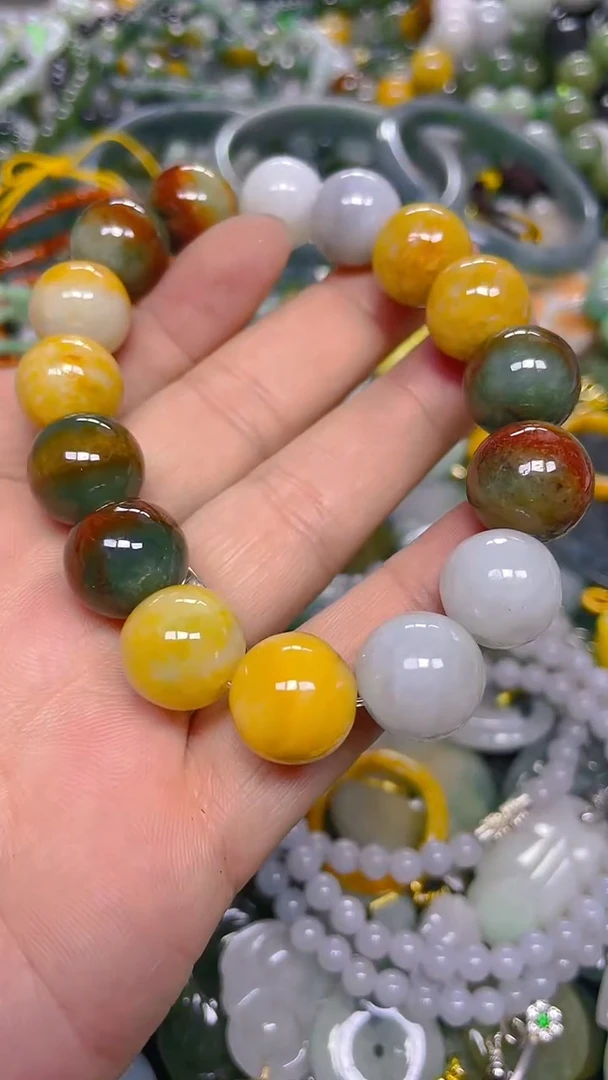 颈饰未镶嵌翡翠13mm/ Z /翡翠A货，一件也是批发价