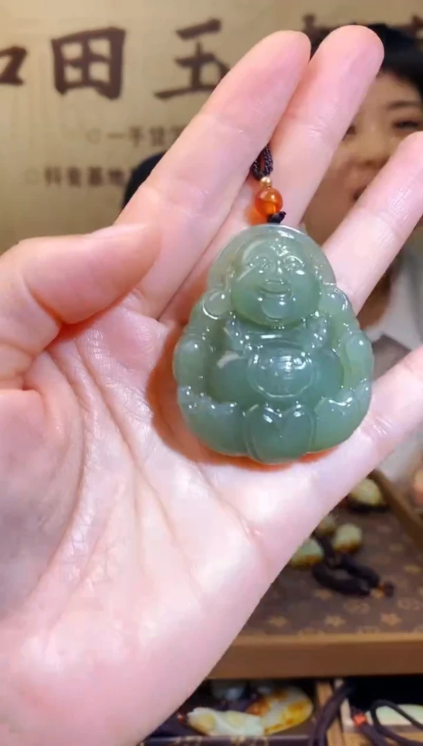 和田玉未镶嵌颈饰1