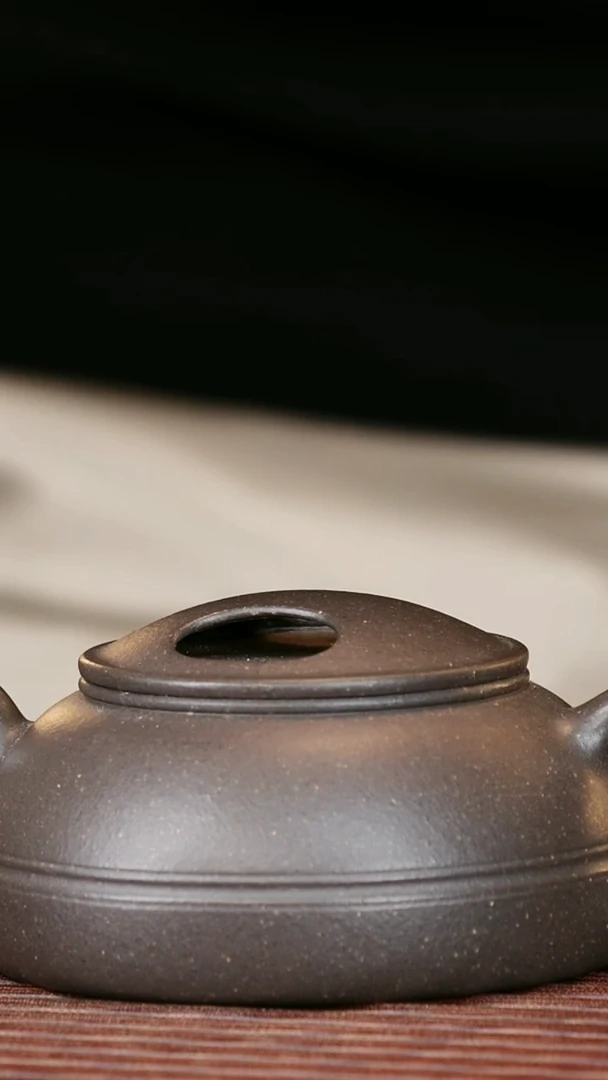 茶壶紫砂牛盖150cc