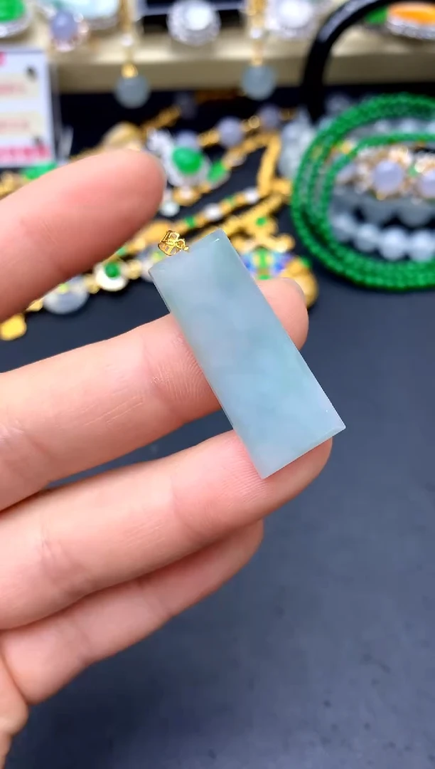 颈饰18K金镶嵌翡翠93 -中国好珍宝