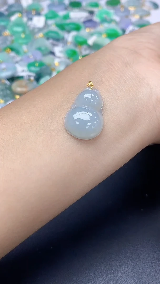 翡翠未镶嵌颈饰天然缅甸a货翡翠