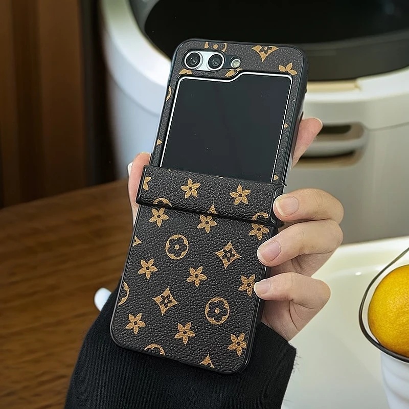 适用三星zflip6手机壳高档复古潮牌老花zflip5中轴全包商务高级感