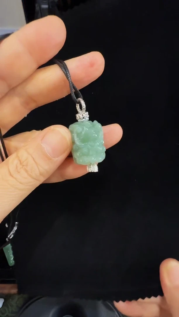 颈饰未镶嵌翡翠国风