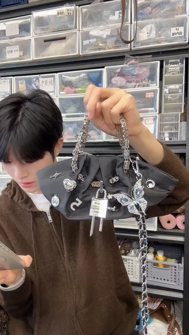 PU必灵手工潮包包